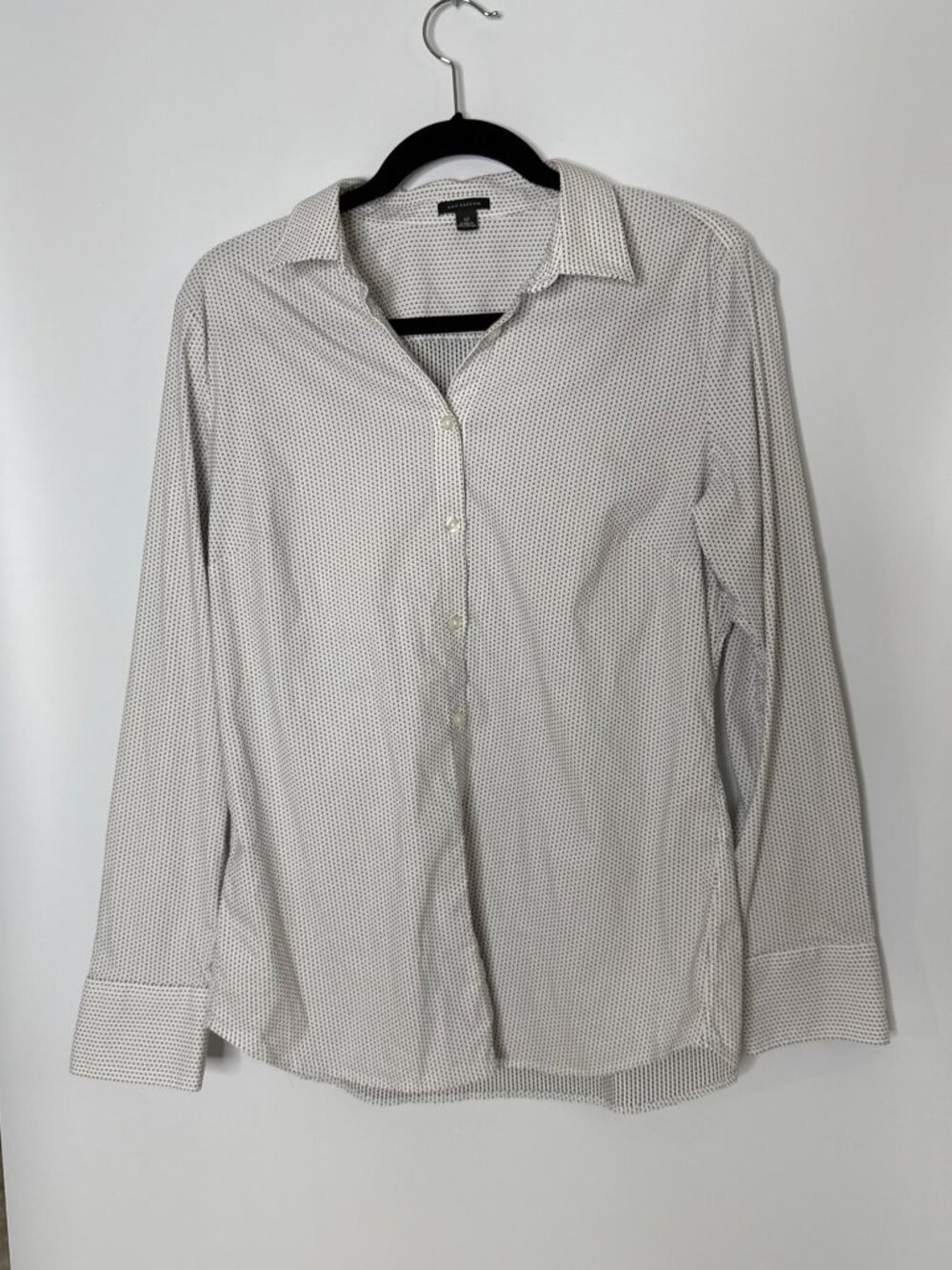 Ann Taylor Black White Polka Dot Button Down Collared Shirt Stretch Fitted Sz 12